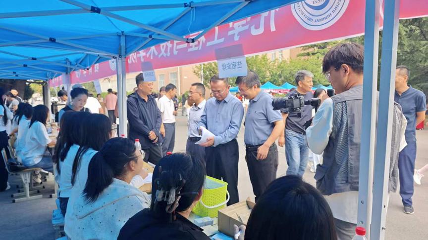 喜迎新生入校，筑梦崭新征程 